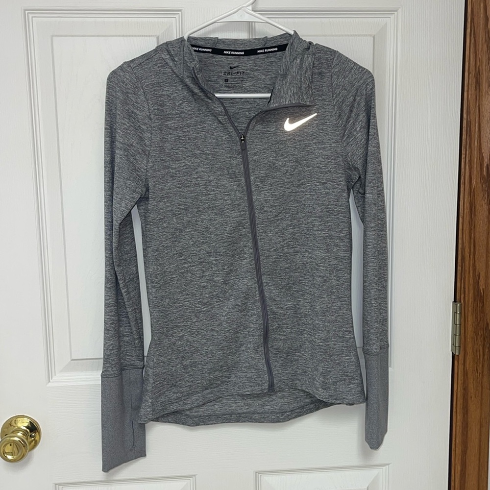 Nike Women’s Running Zip Up Lightweight Jacket
